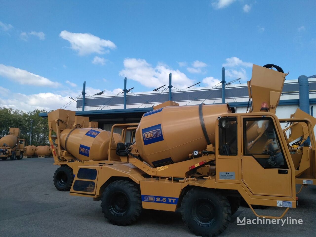 new Carmix 2.5 TT concrete mixer truck