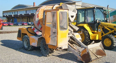 Carmix 200B concrete mixer truck