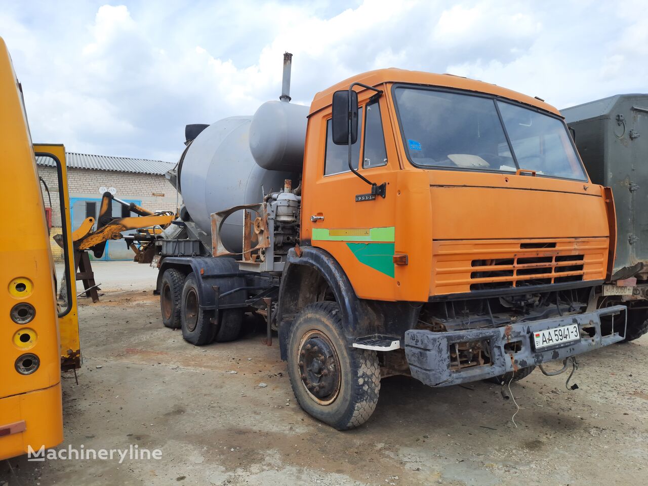 Tigarbo  on chassis KamAZ 53229 concrete mixer truck