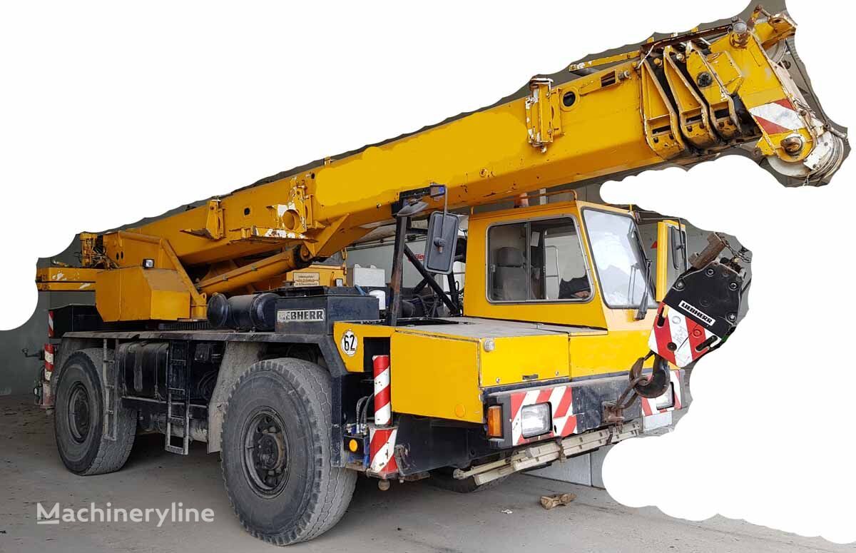 Liebherr LTM1025 mobile crane