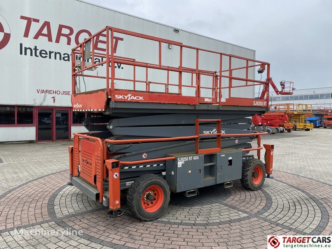 Skyjack SJ9250 RT SCISSOR  scissor lift