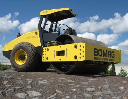 BOMAG BW216D-40 single drum compactor