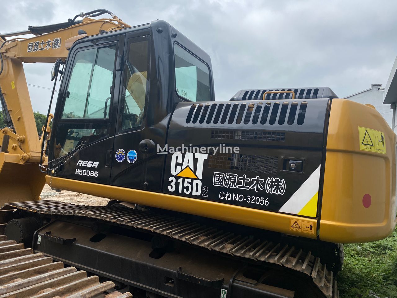 CAT 315 tracked excavator