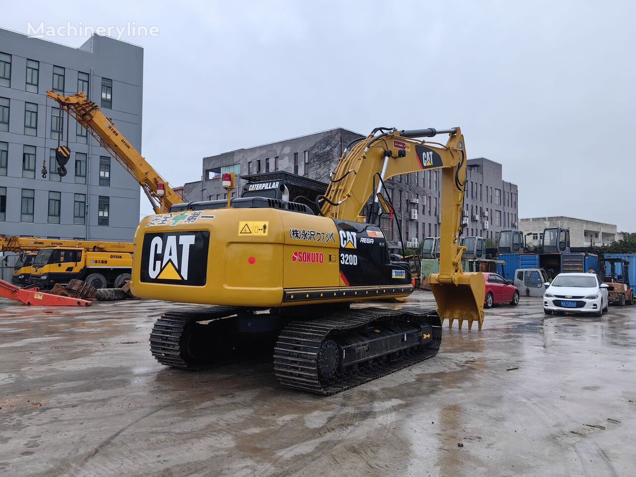 CAT 320D tracked excavator