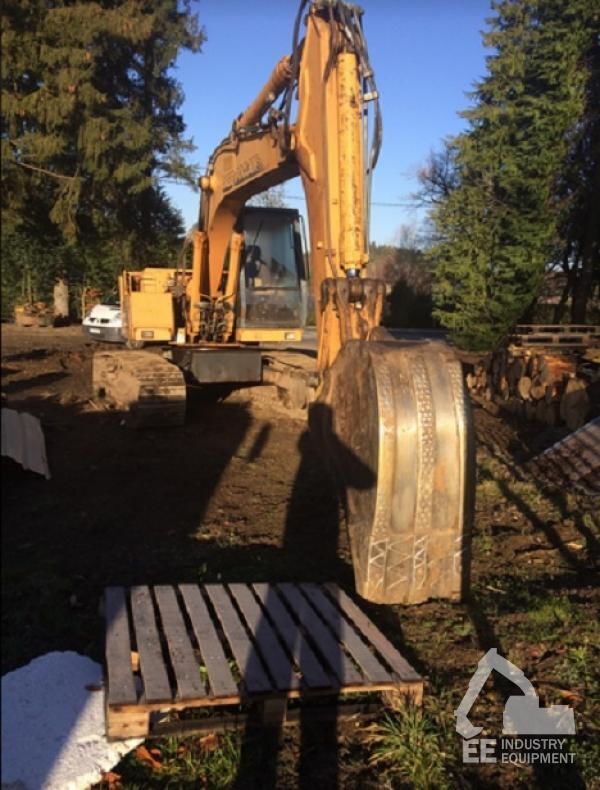 Case 1188 tracked excavator