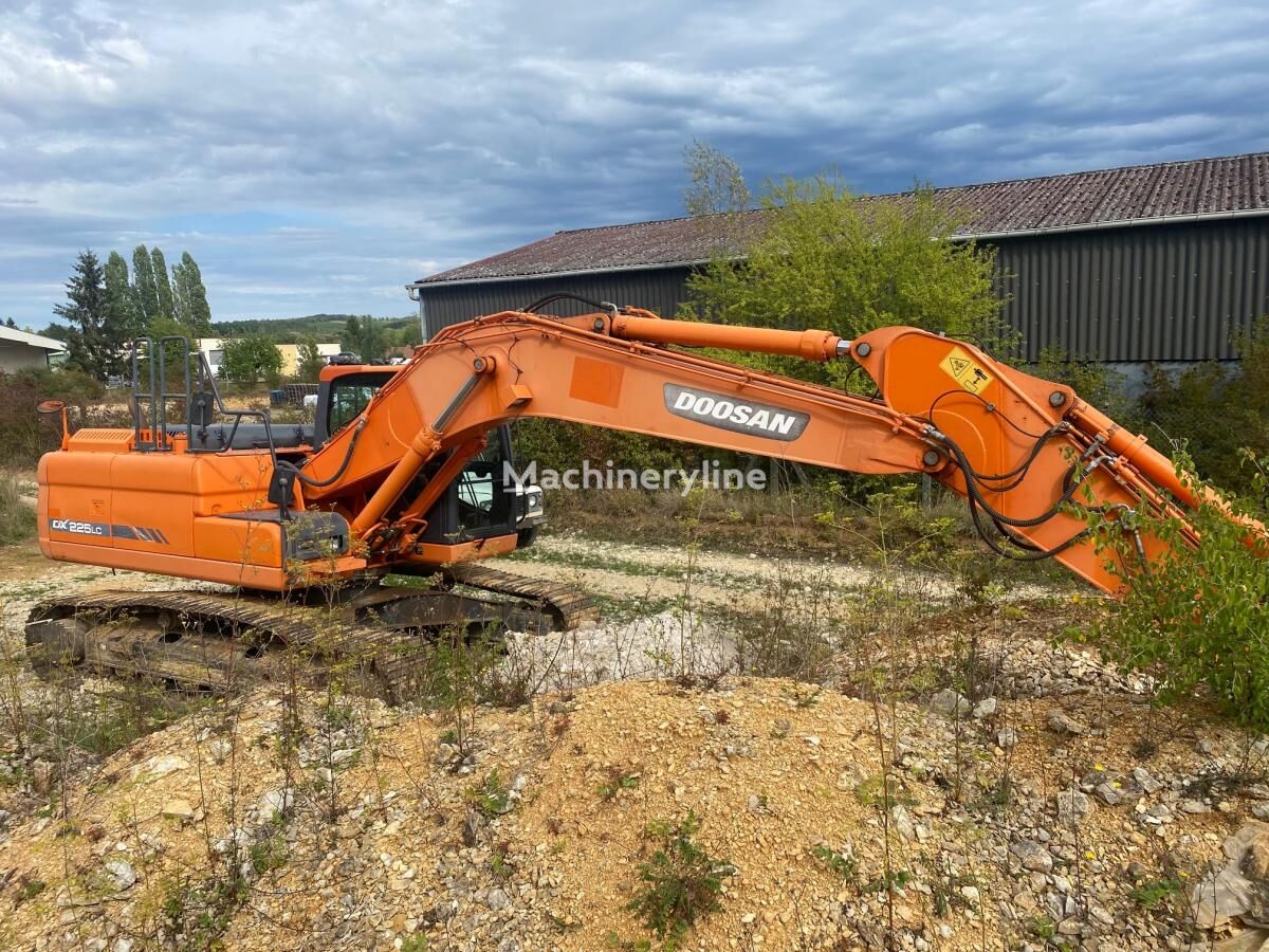 Doosan DX 225LC-3 tracked excavator