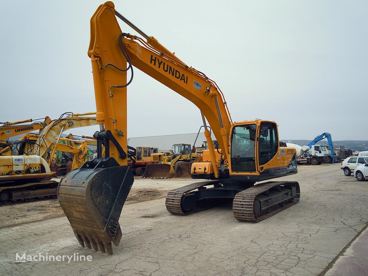 Hyundai R220LC-9S tracked excavator