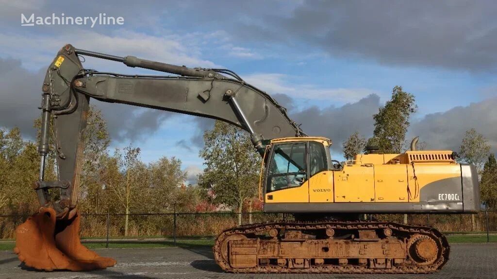 Volvo EC 700 CL | BUCKET | HAMMER LINE | GOOD CONDITION tracked excavator