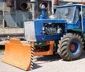 new HTZ Бульдозерное оборудование (отвал, лопата) на тракторах ХТЗ 150К dozer blade