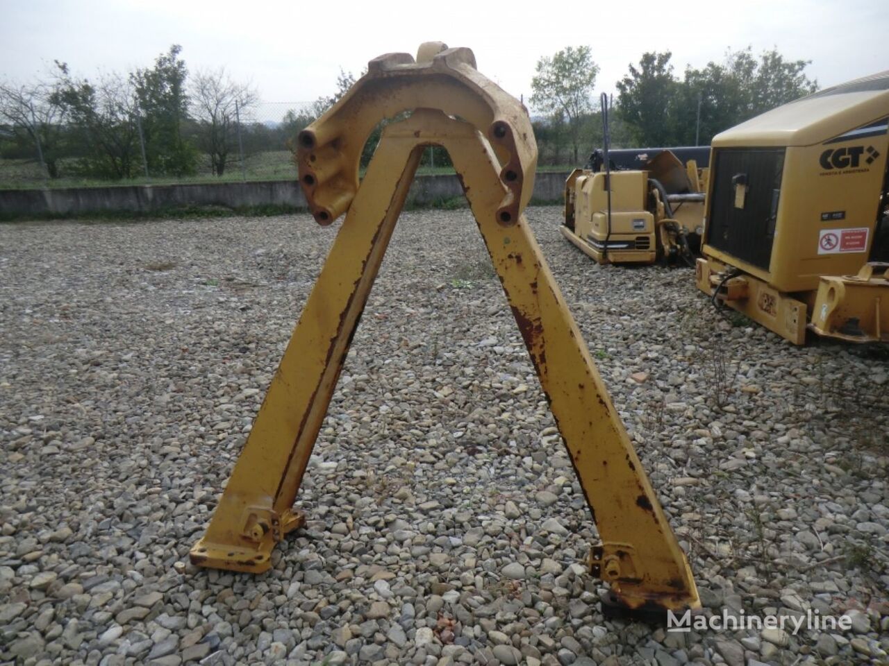 CENTRAL FRAME AS WITH BRACKET AWR00399 1416897 1444083 chassis for Caterpillar 735  articulated dump truck