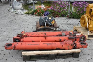 hydraulic cylinder for Atlas 1304/1404, LIEBHERR, CASE, O&K excavator